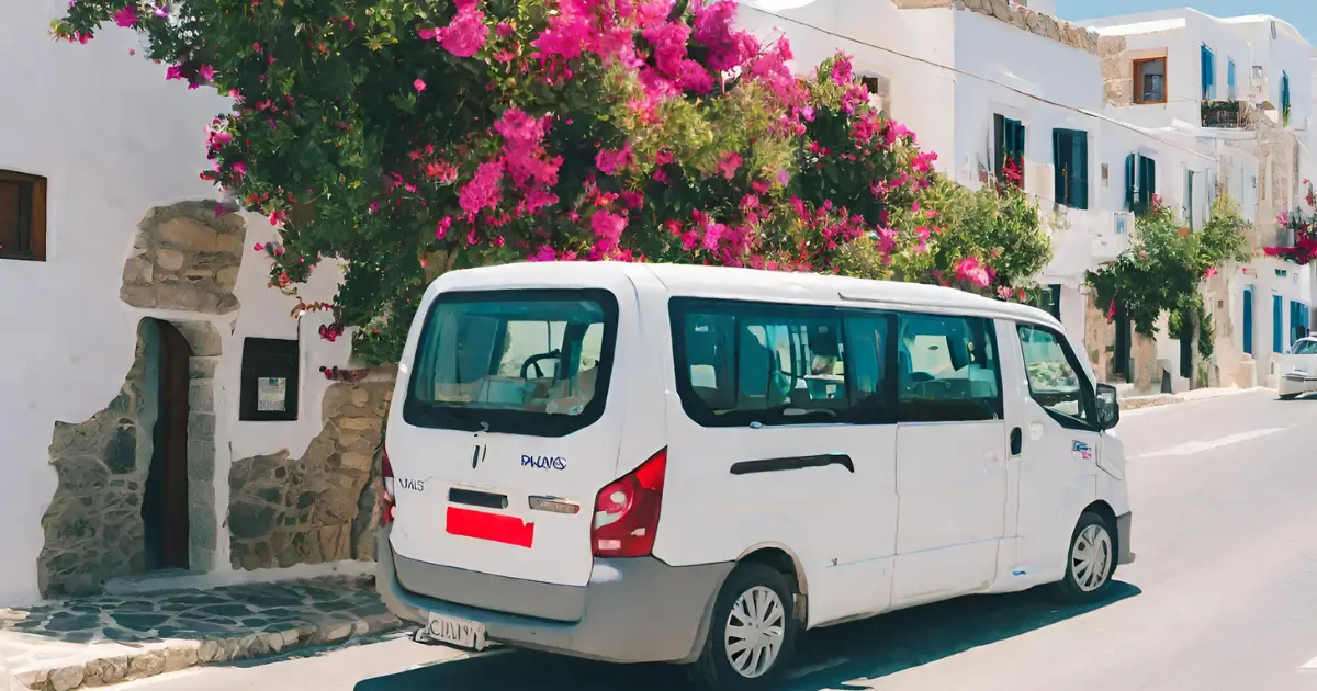 voiture-bus-naxos-paros-juillet